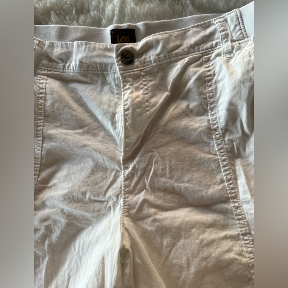 Lee Classic White Shorts 9” inseam